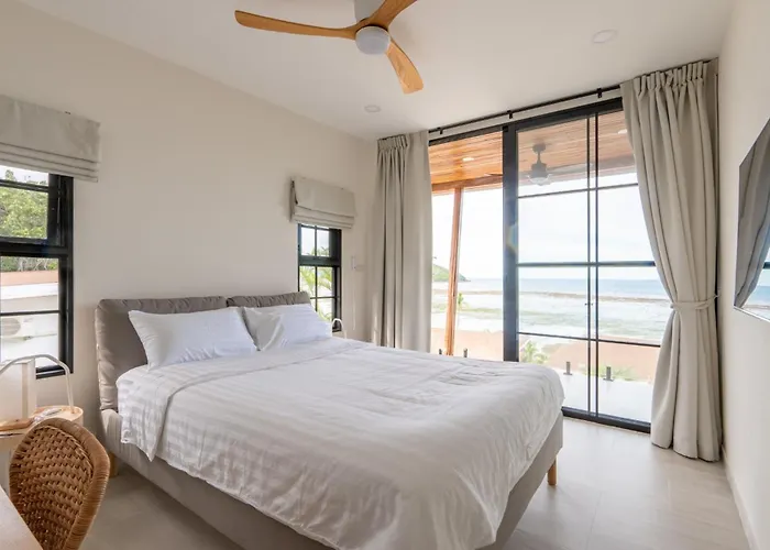 Fishman Beachfront Villas