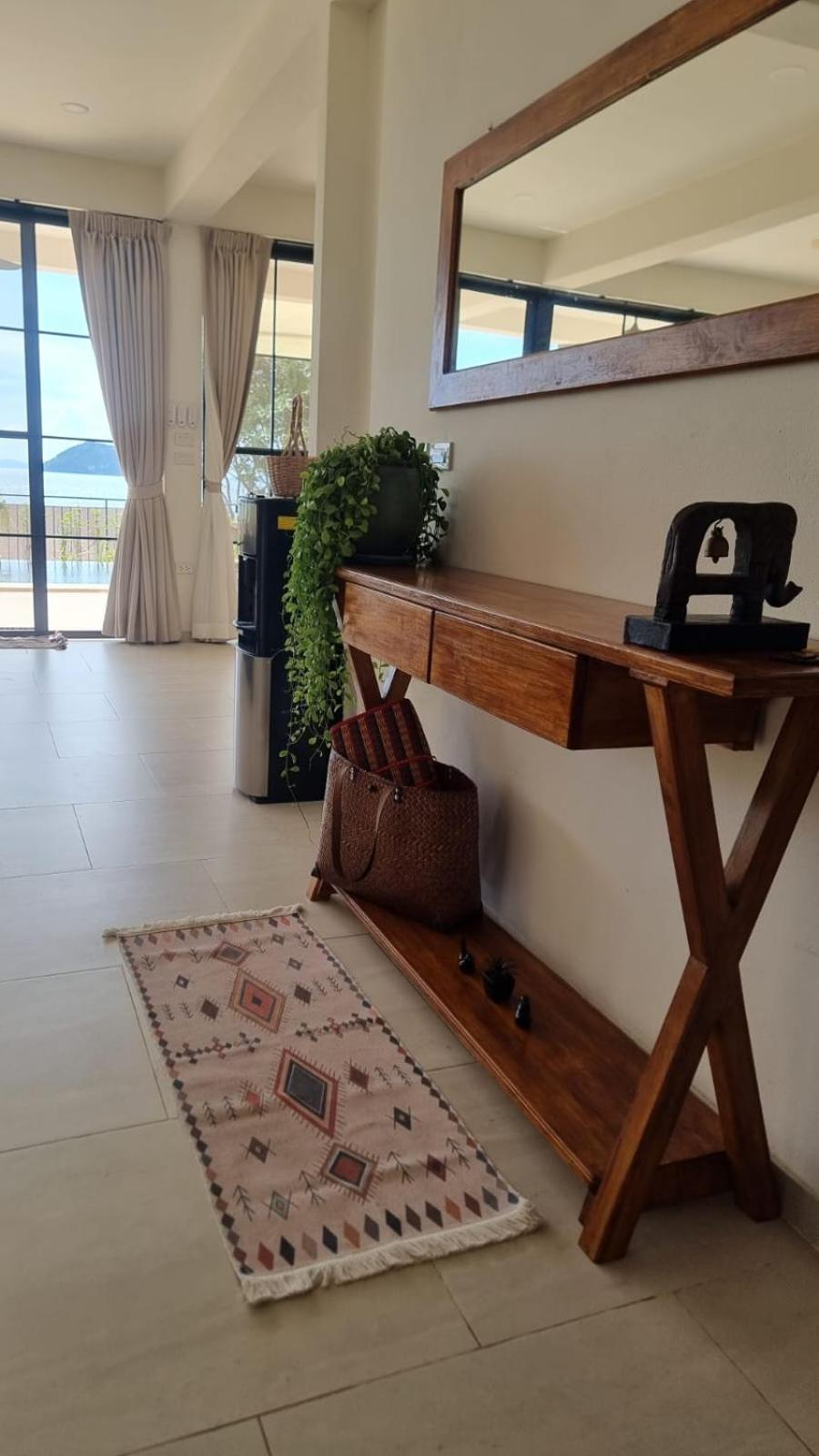 Fishman Beachfront Villa *